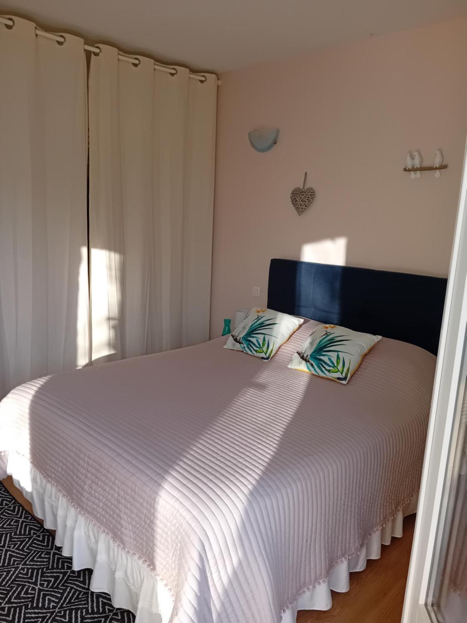 Cocooning Au Saut Du Loup Bed & Breakfast Lavergne  Exterior foto